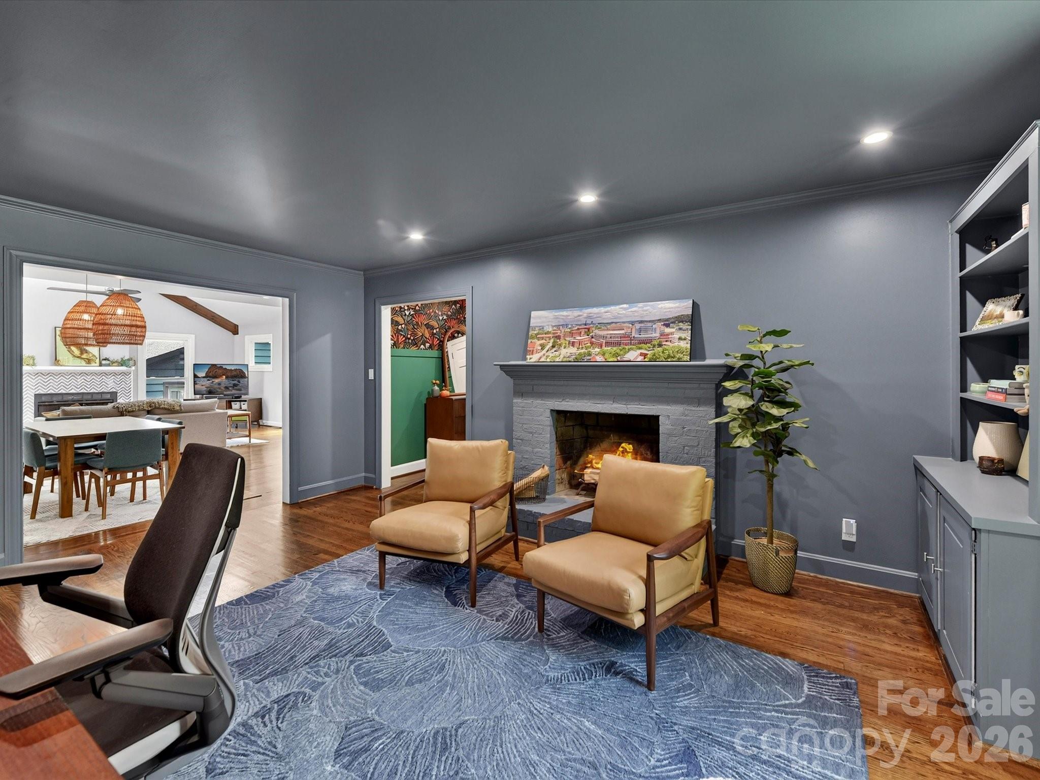 801 Fairbanks Road — Charlotte