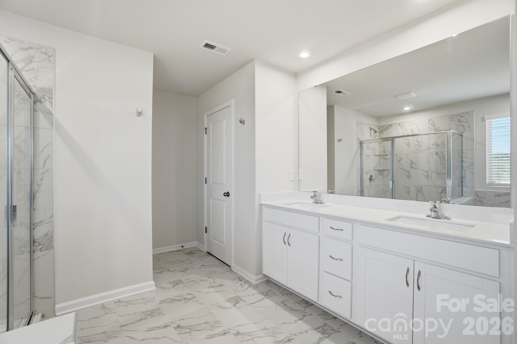 1340 Honey Trail — Monroe