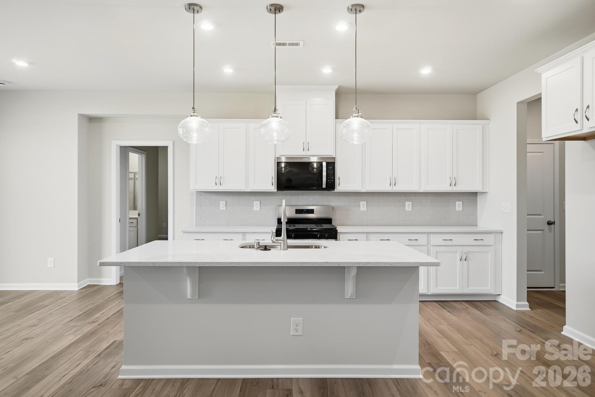 1340 Honey Trail — Monroe