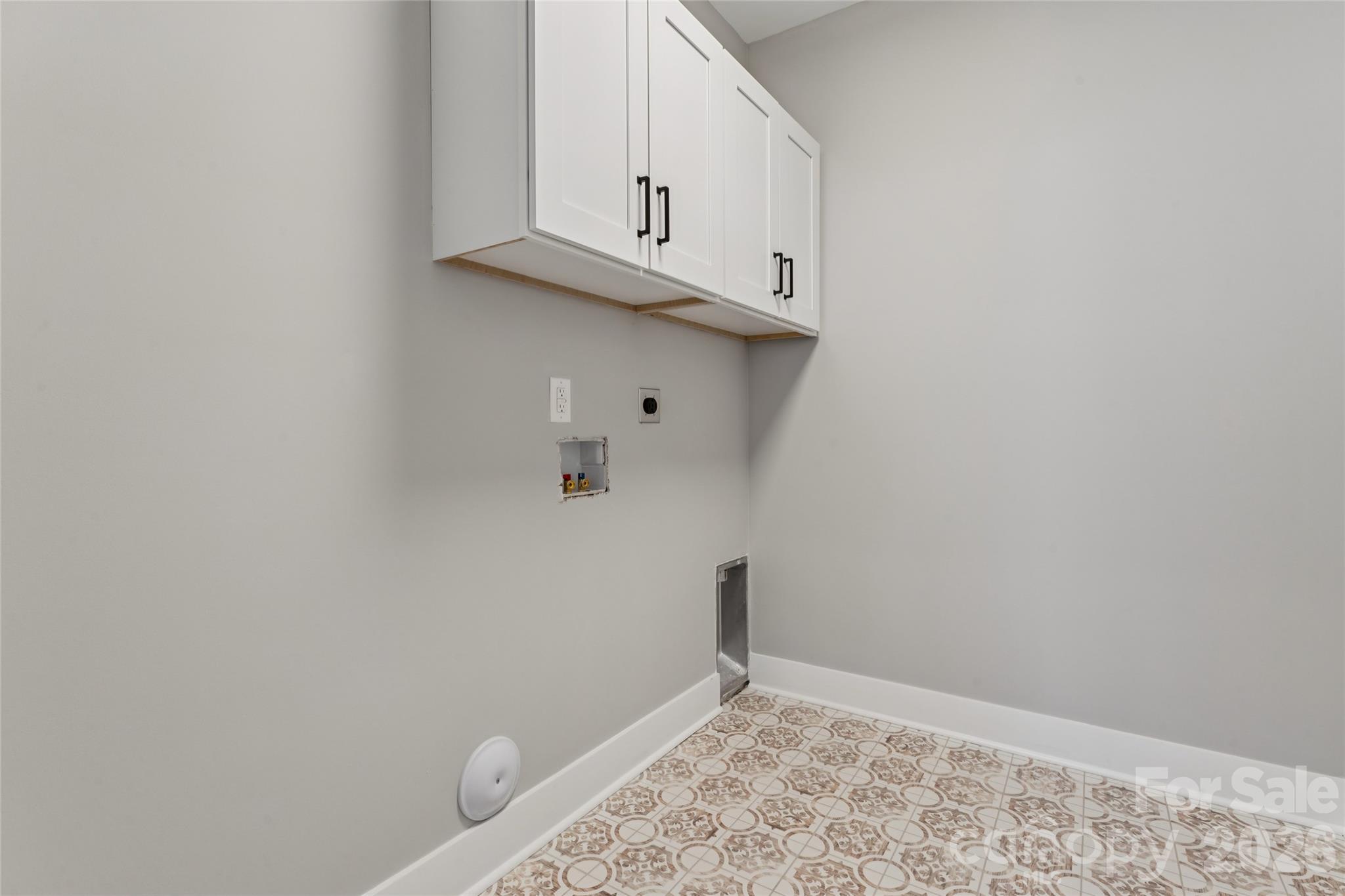 144 Reserve Drive — Mocksville