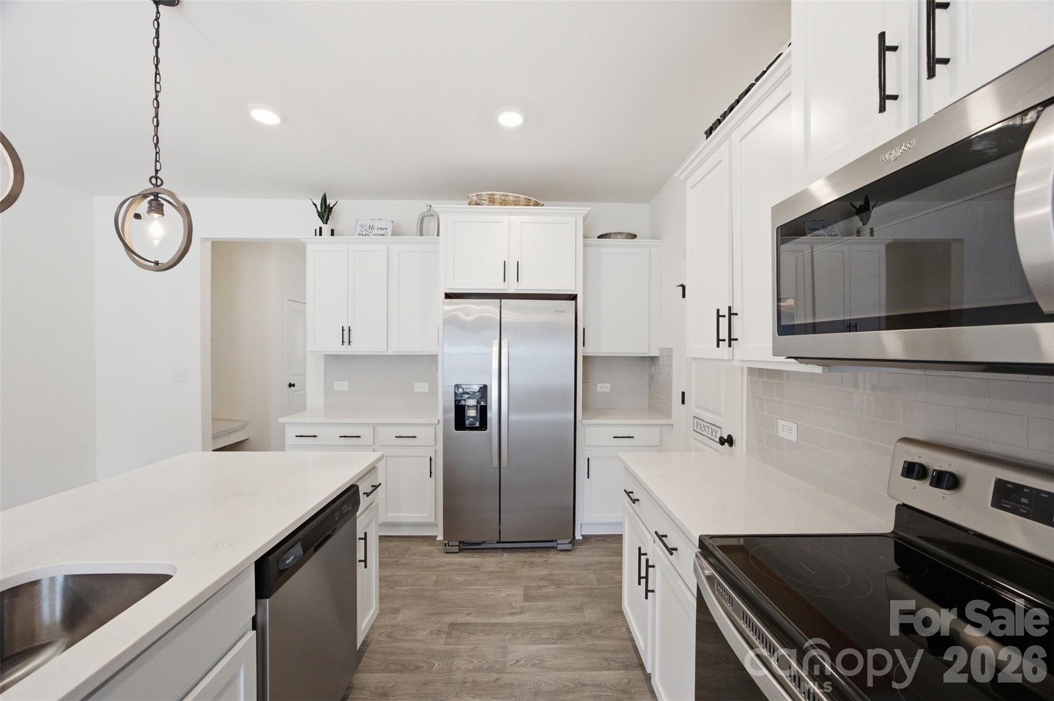 2037 Crooked Oak Lane — York