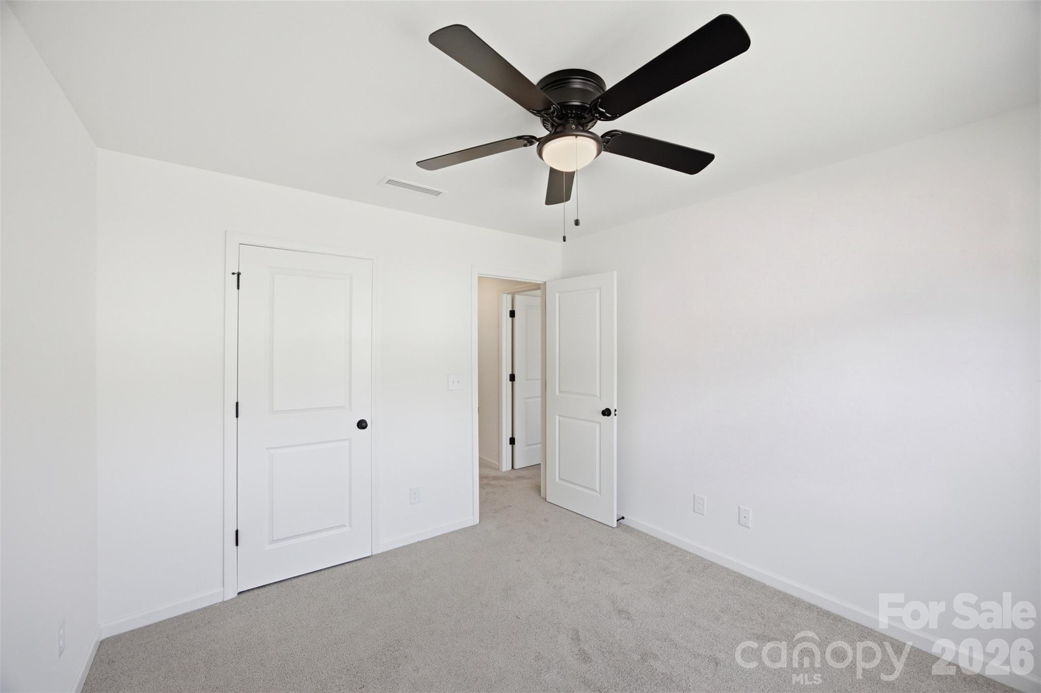 2037 Crooked Oak Lane — York
