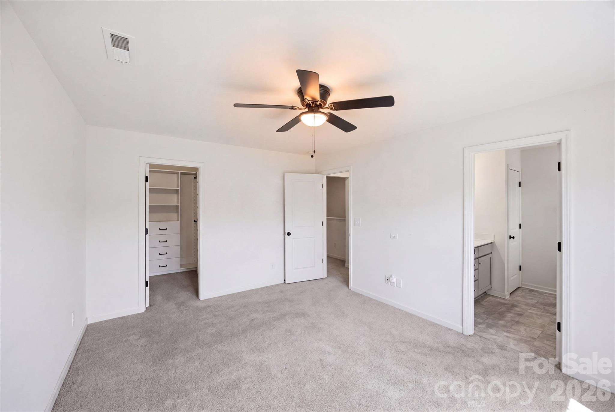 2037 Crooked Oak Lane — York