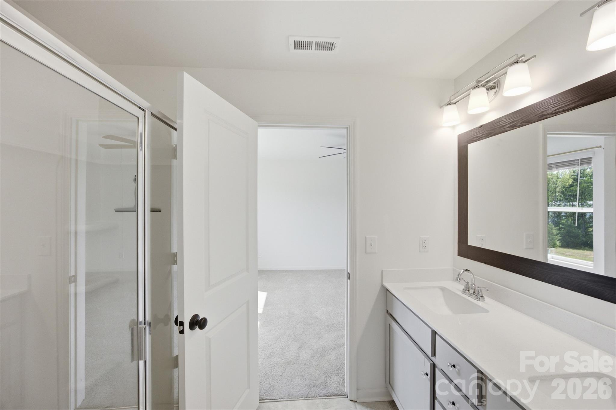 2037 Crooked Oak Lane — York