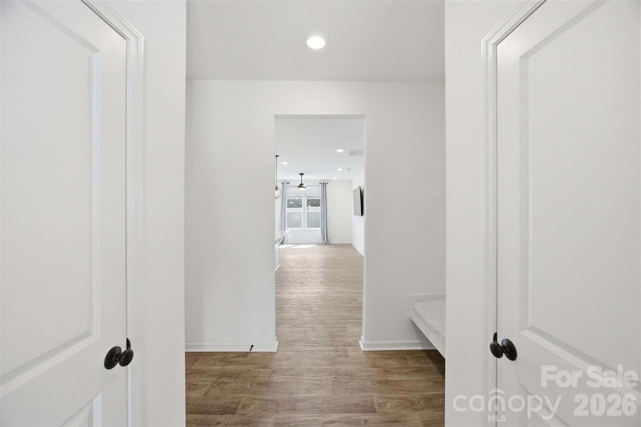 2037 Crooked Oak Lane — York