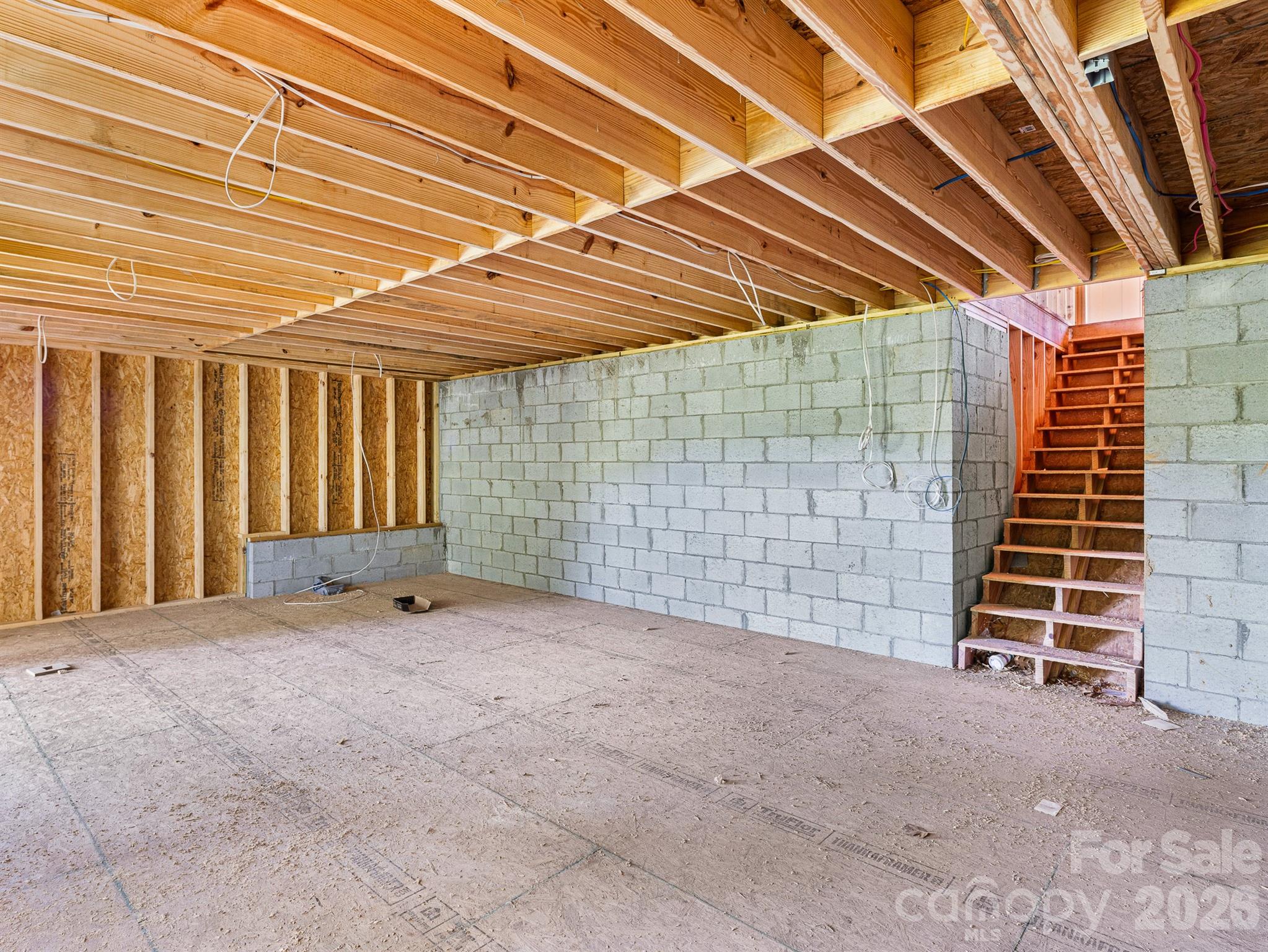 914 Newport Court — Asheville