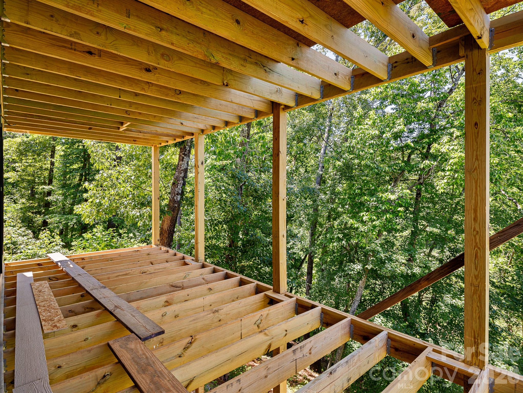 914 Newport Court — Asheville