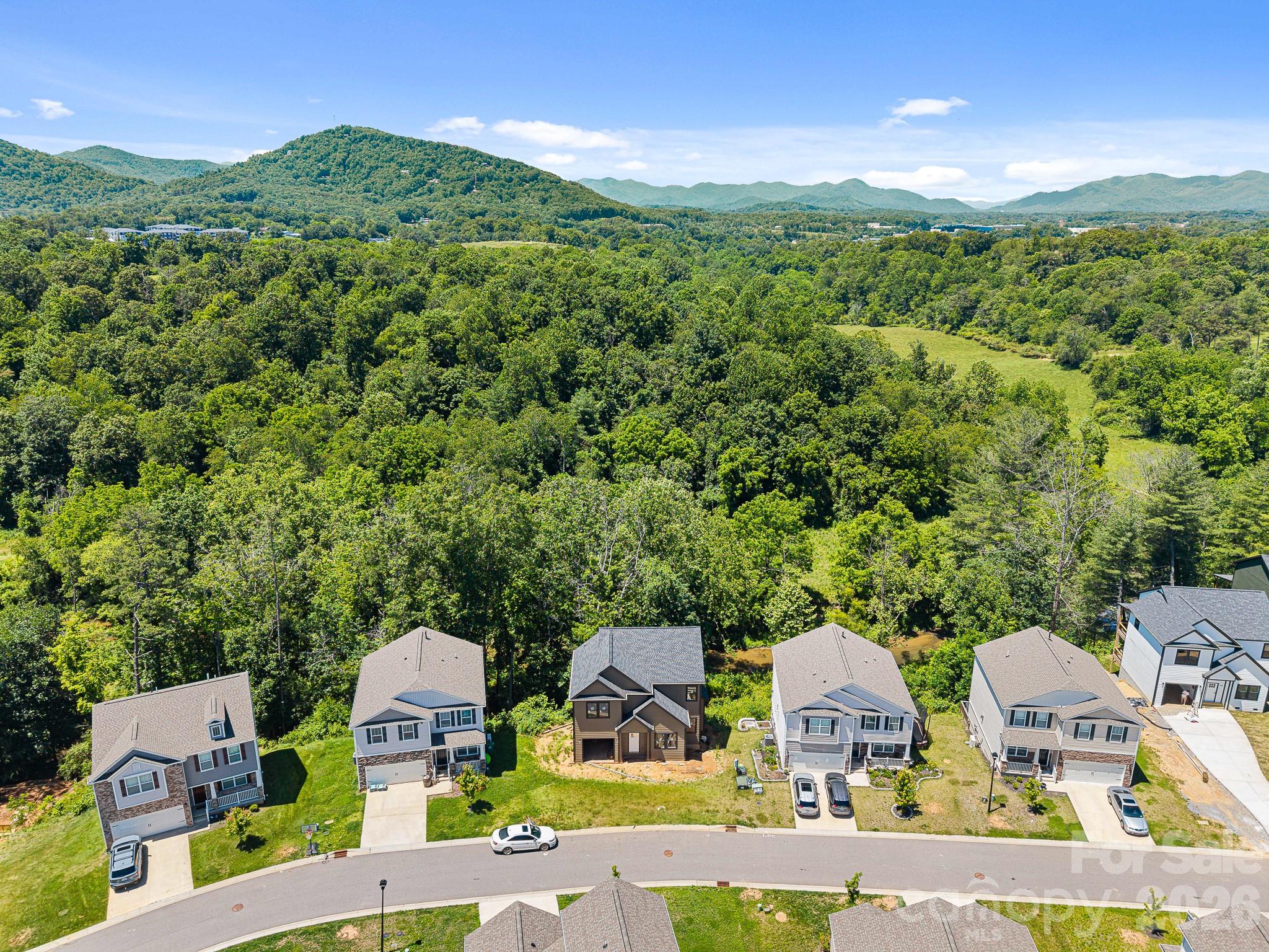 914 Newport Court — Asheville