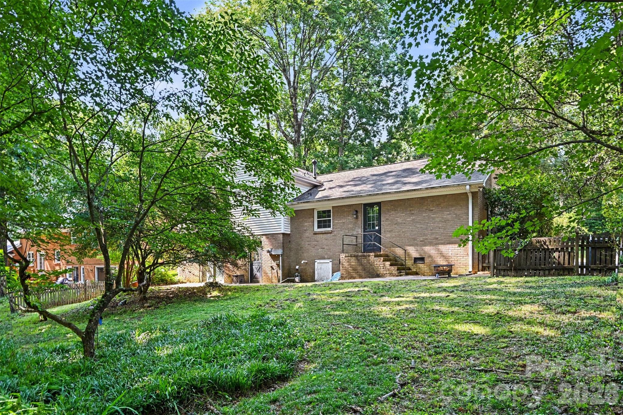6207 Honegger Drive — Charlotte