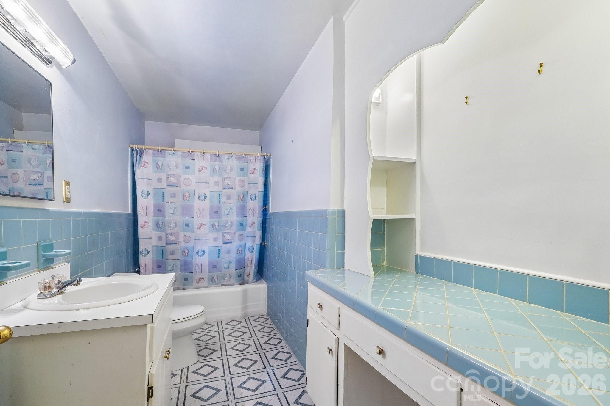 2819 Gardner Park Drive — Gastonia