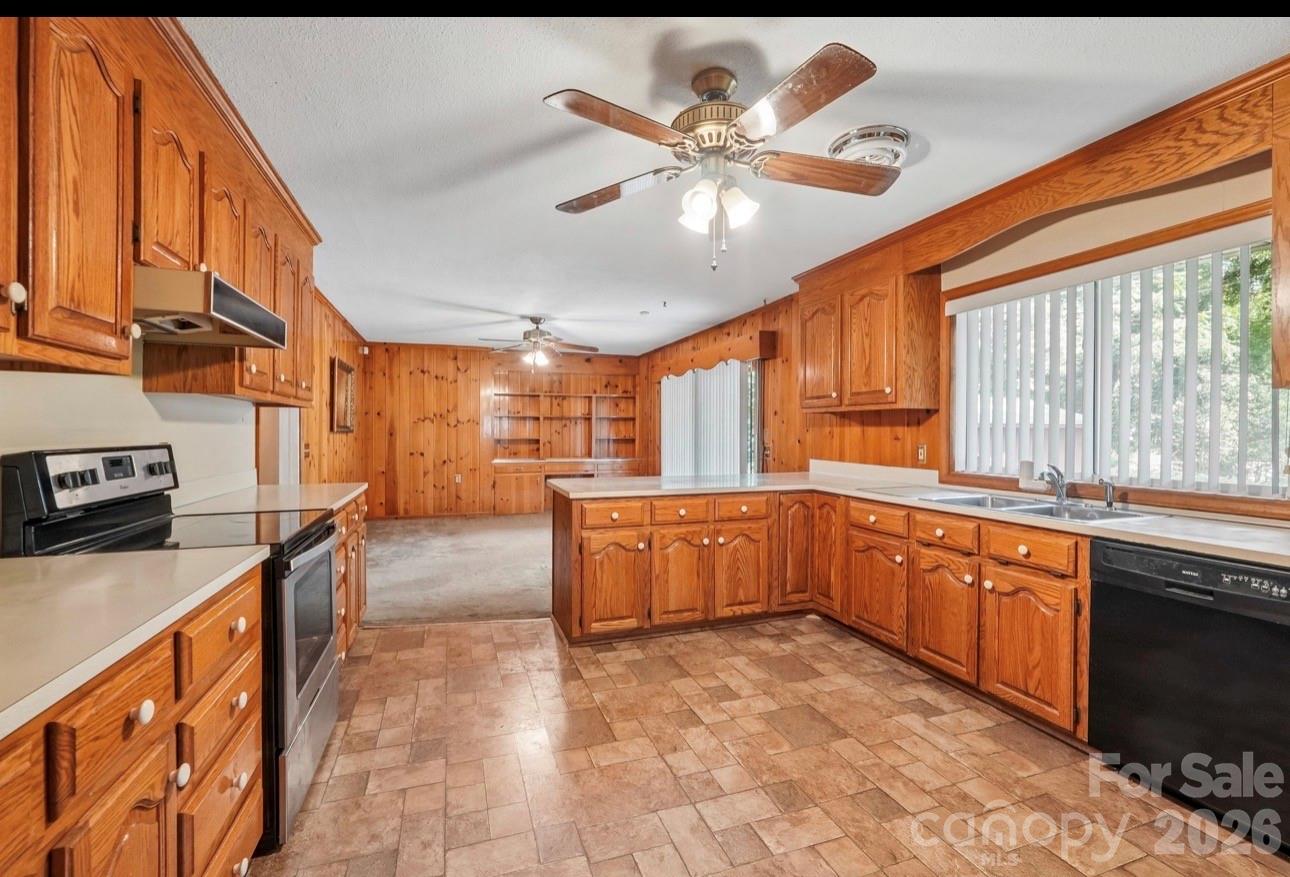 2819 Gardner Park Drive — Gastonia