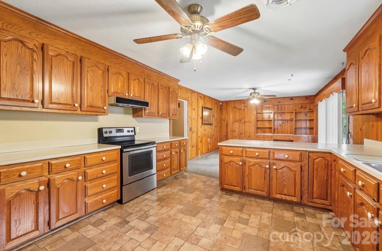 2819 Gardner Park Drive — Gastonia