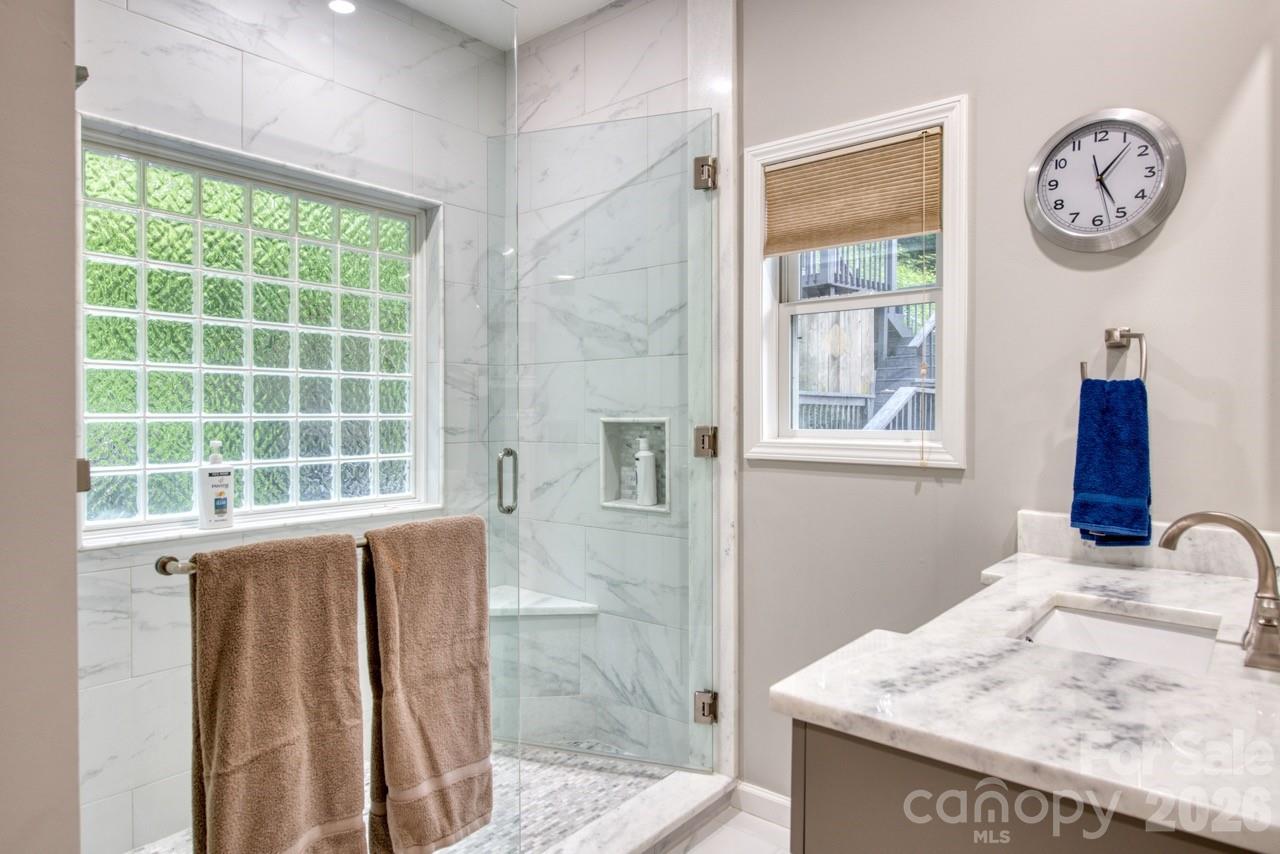 7 Higel Lane — Maggie Valley