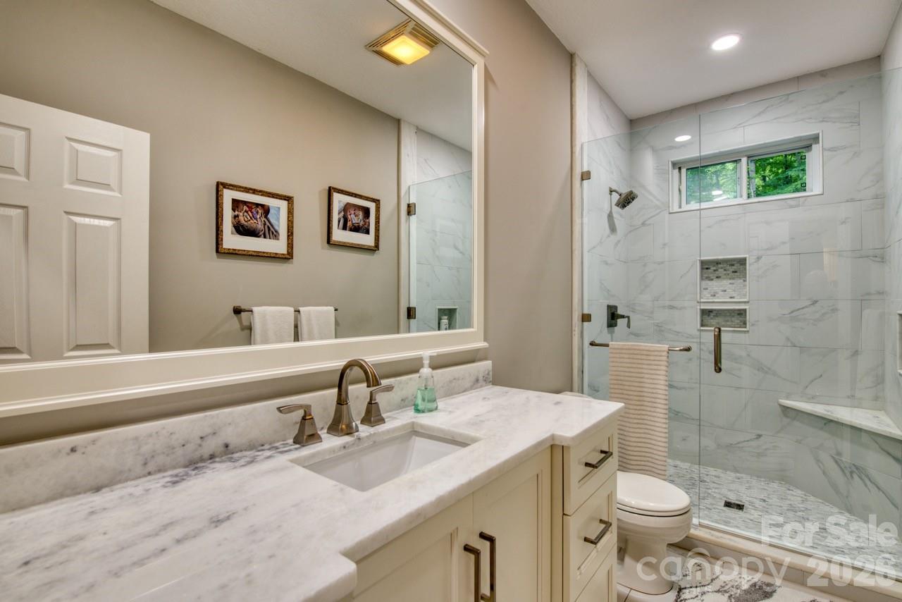 7 Higel Lane — Maggie Valley