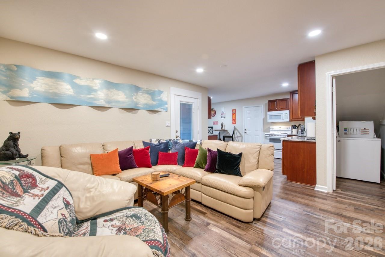7 Higel Lane — Maggie Valley