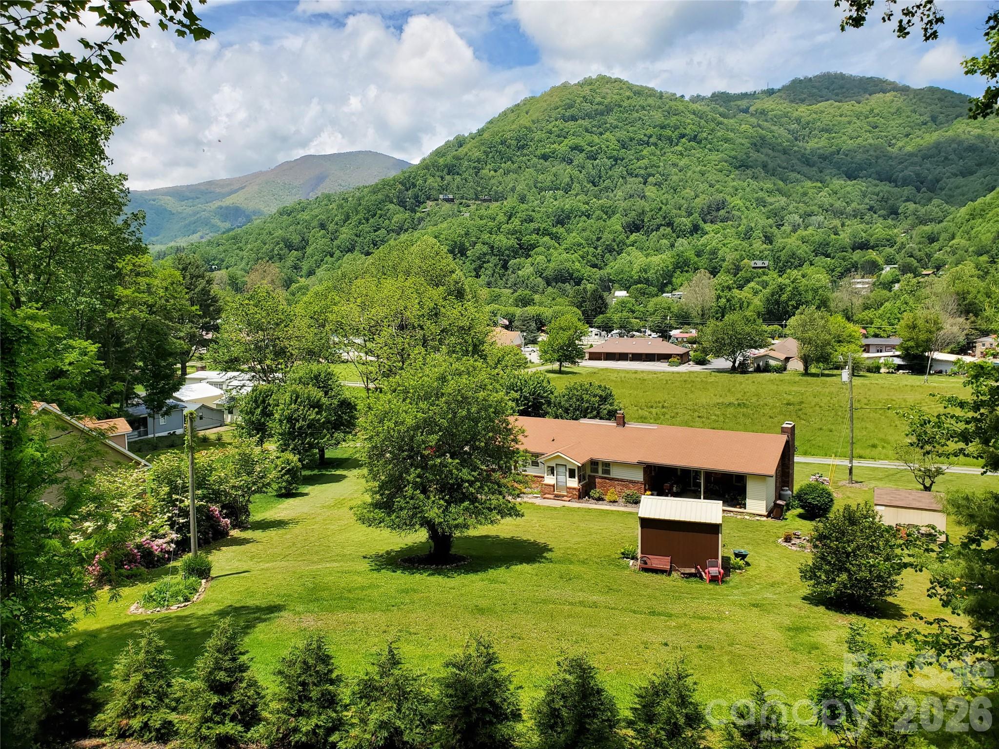7 Higel Lane — Maggie Valley