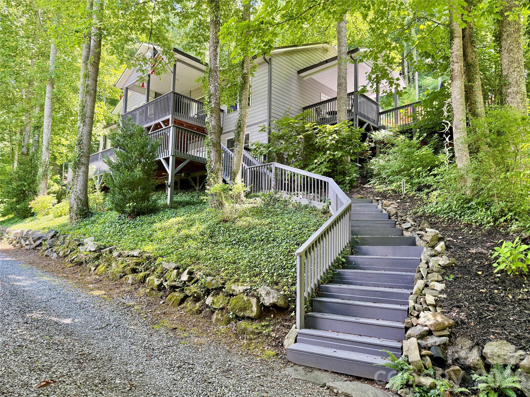 7 Higel Lane — Maggie Valley