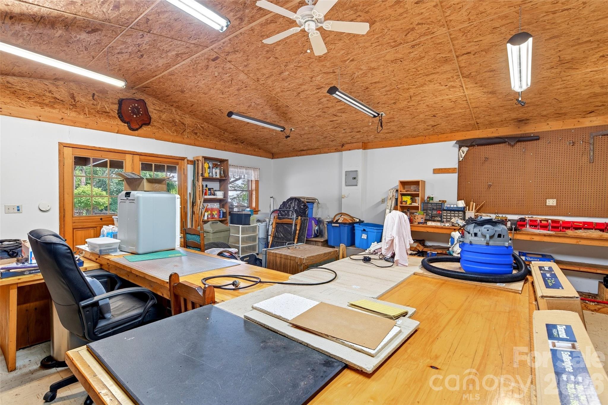1347 Wipprecht Drive — Spruce Pine