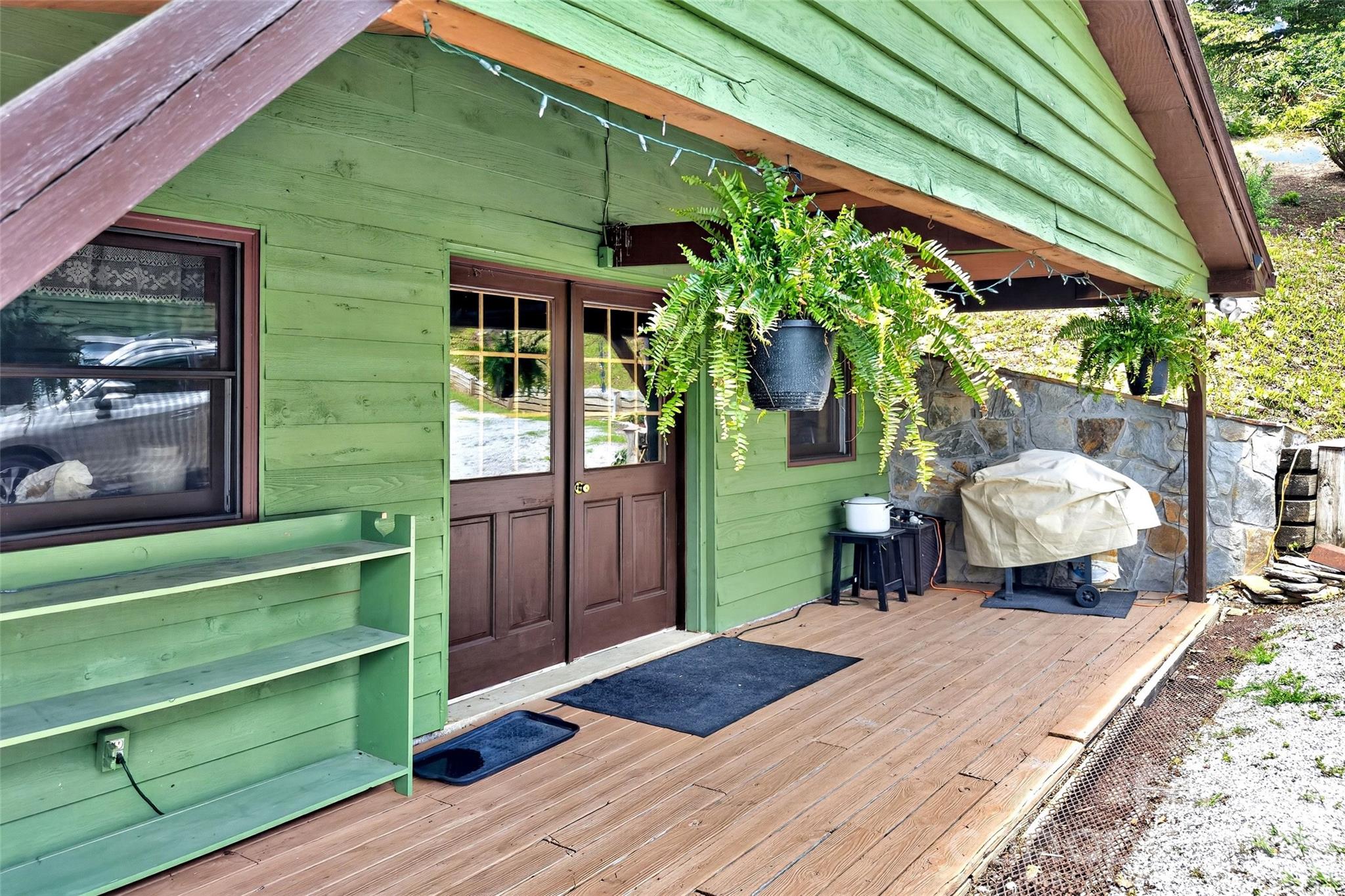 1347 Wipprecht Drive — Spruce Pine