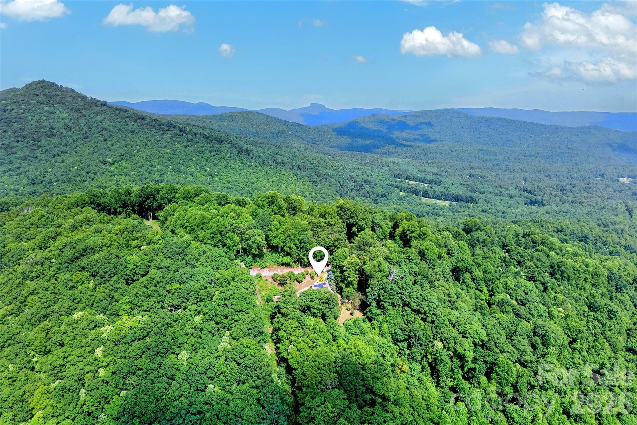 1347 Wipprecht Drive — Spruce Pine