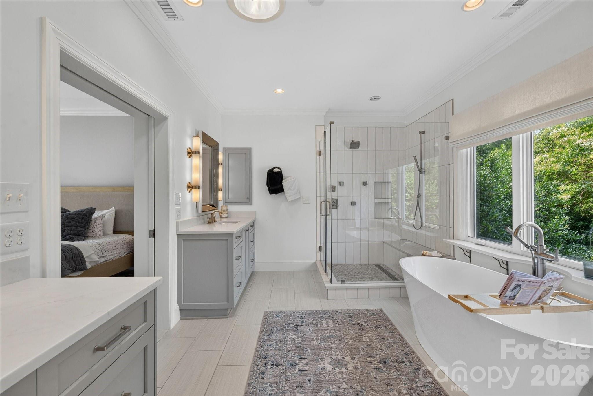 11423 Colonial Country Lane — Charlotte