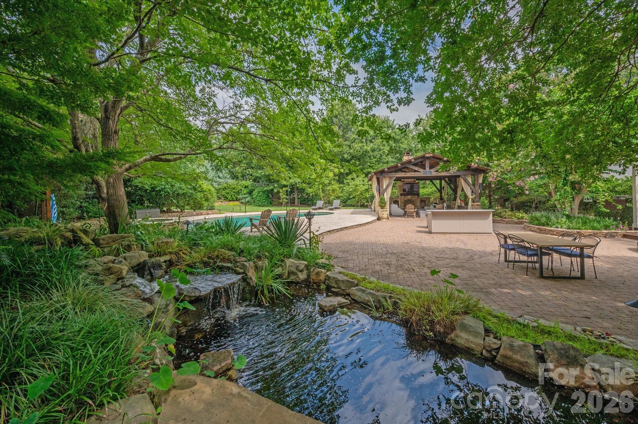 11423 Colonial Country Lane — Charlotte