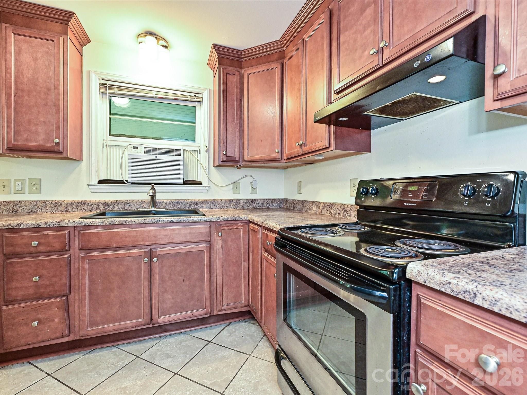 3000 Barfield Drive — Charlotte