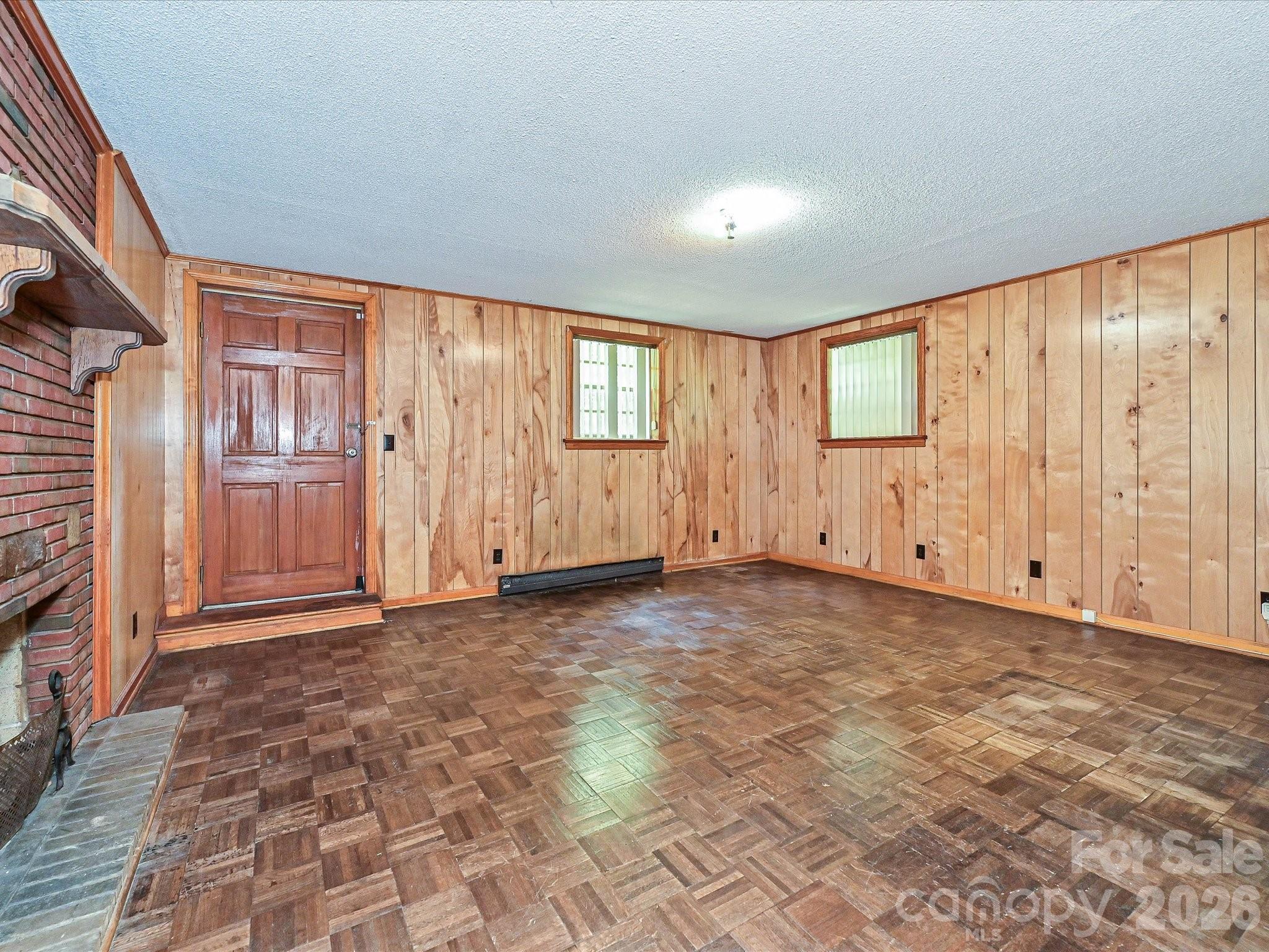 3000 Barfield Drive — Charlotte