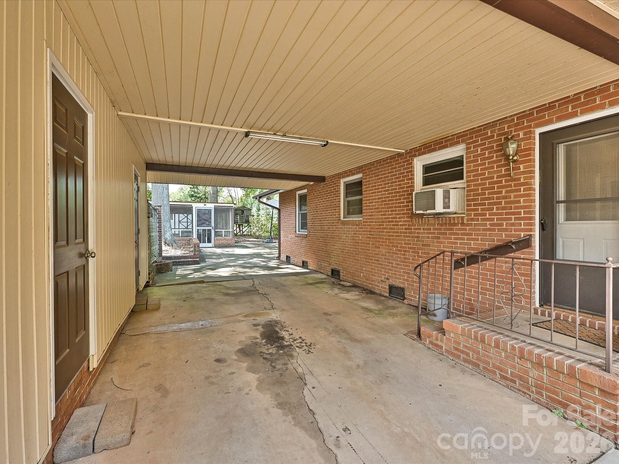 3000 Barfield Drive — Charlotte