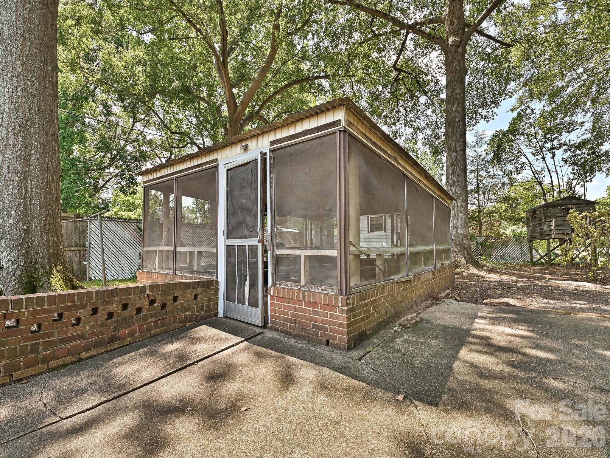 3000 Barfield Drive — Charlotte