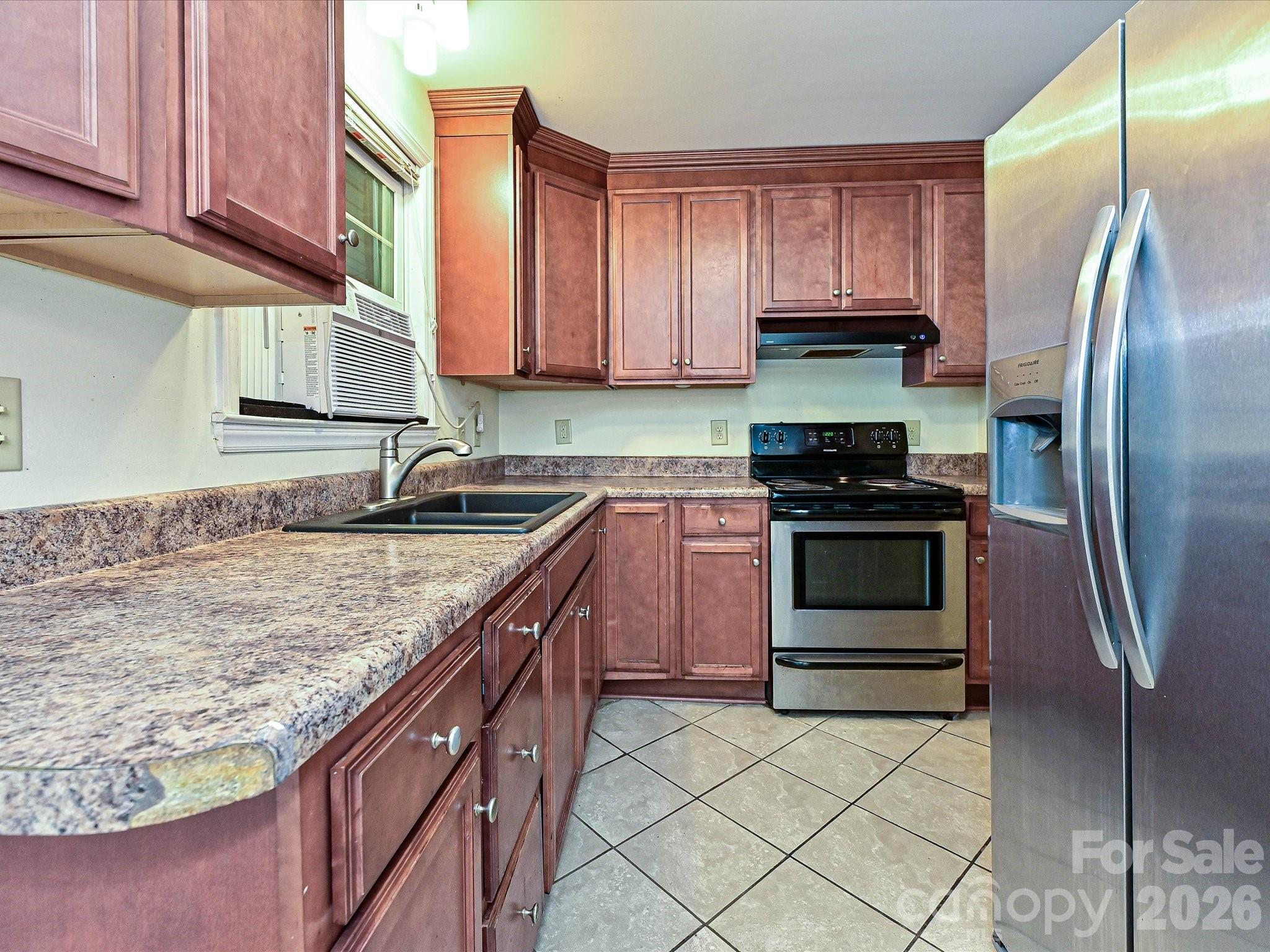 3000 Barfield Drive — Charlotte