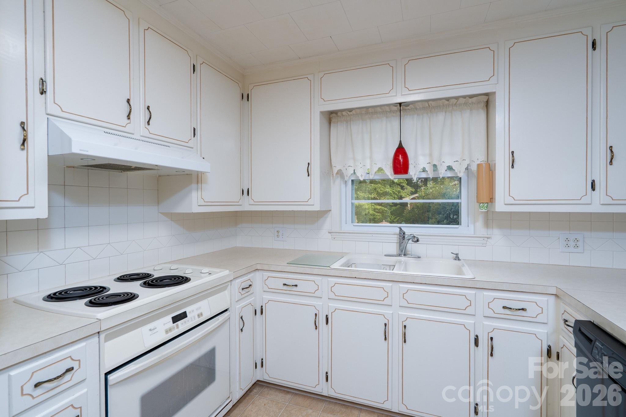 122 Lowder Road — Albemarle