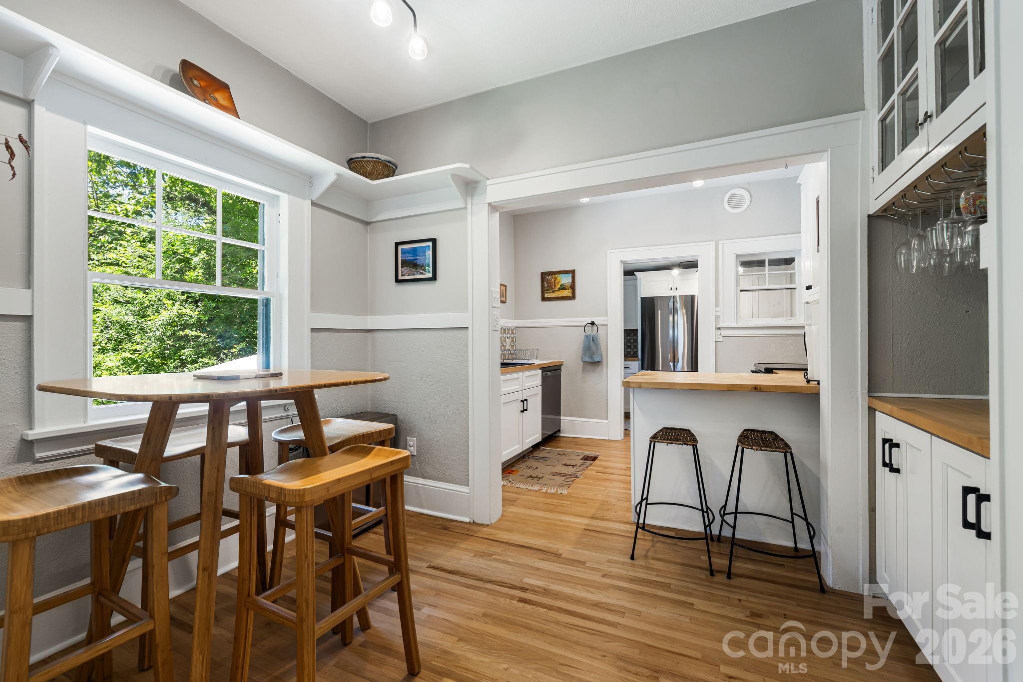 25 Saint Dunstans Circle — Asheville