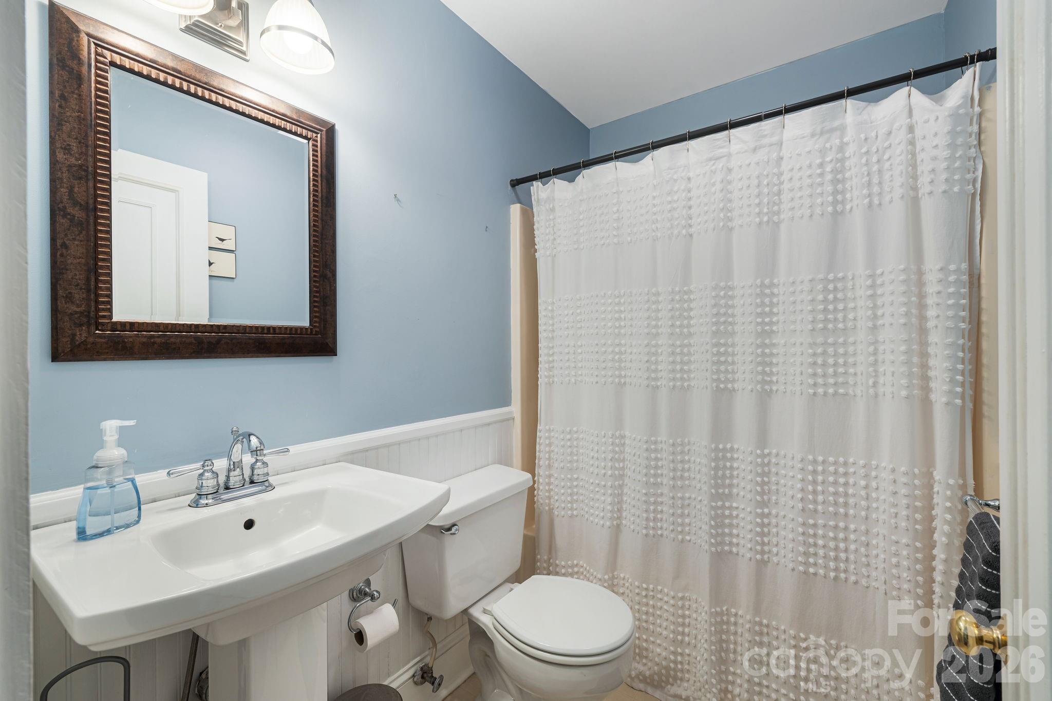 25 Saint Dunstans Circle — Asheville