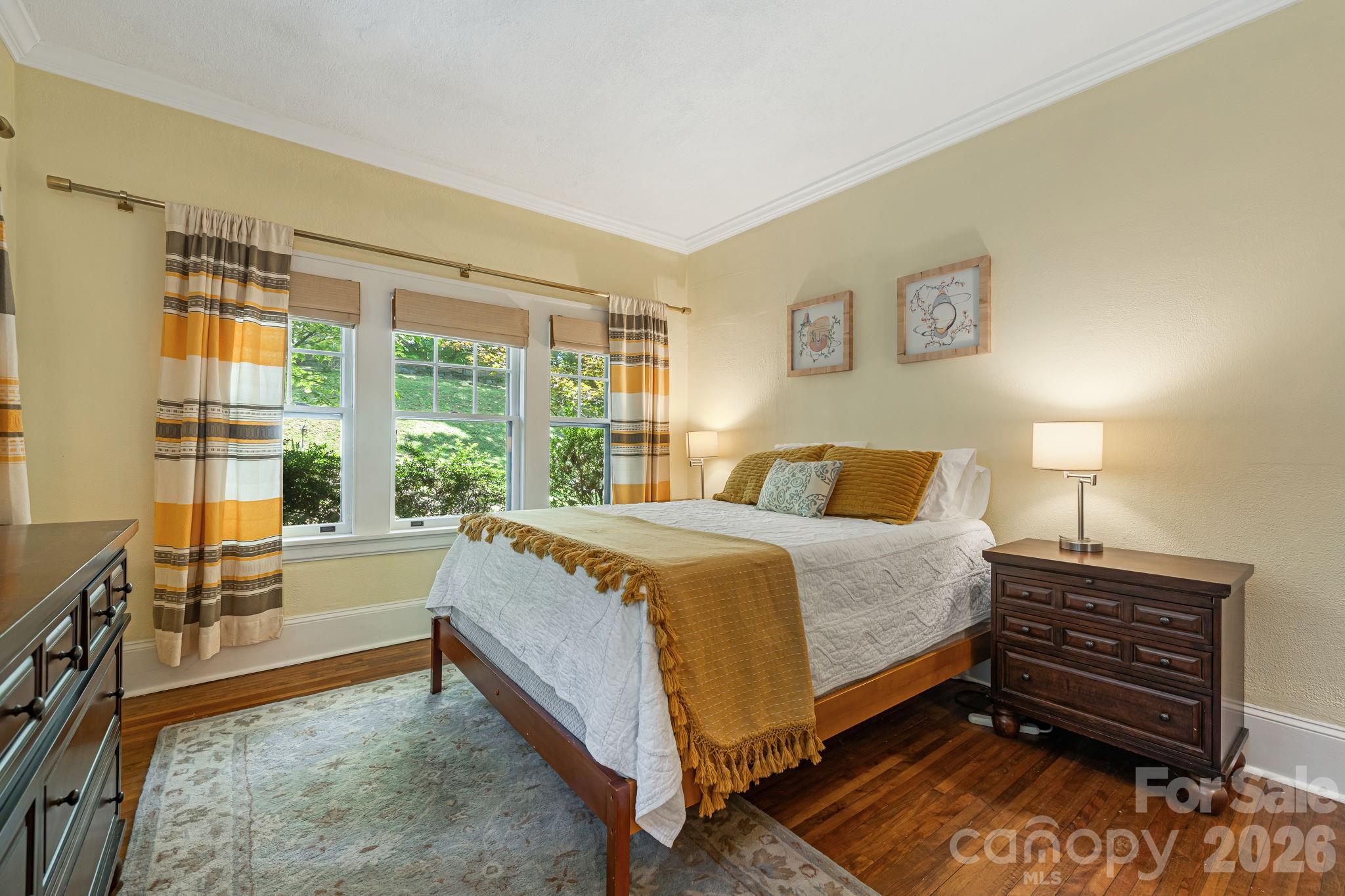25 Saint Dunstans Circle — Asheville
