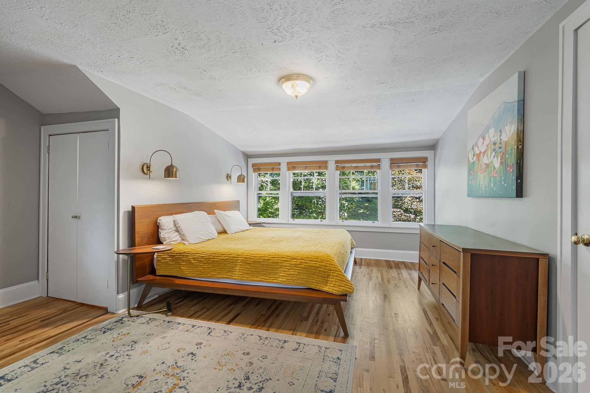 25 Saint Dunstans Circle — Asheville