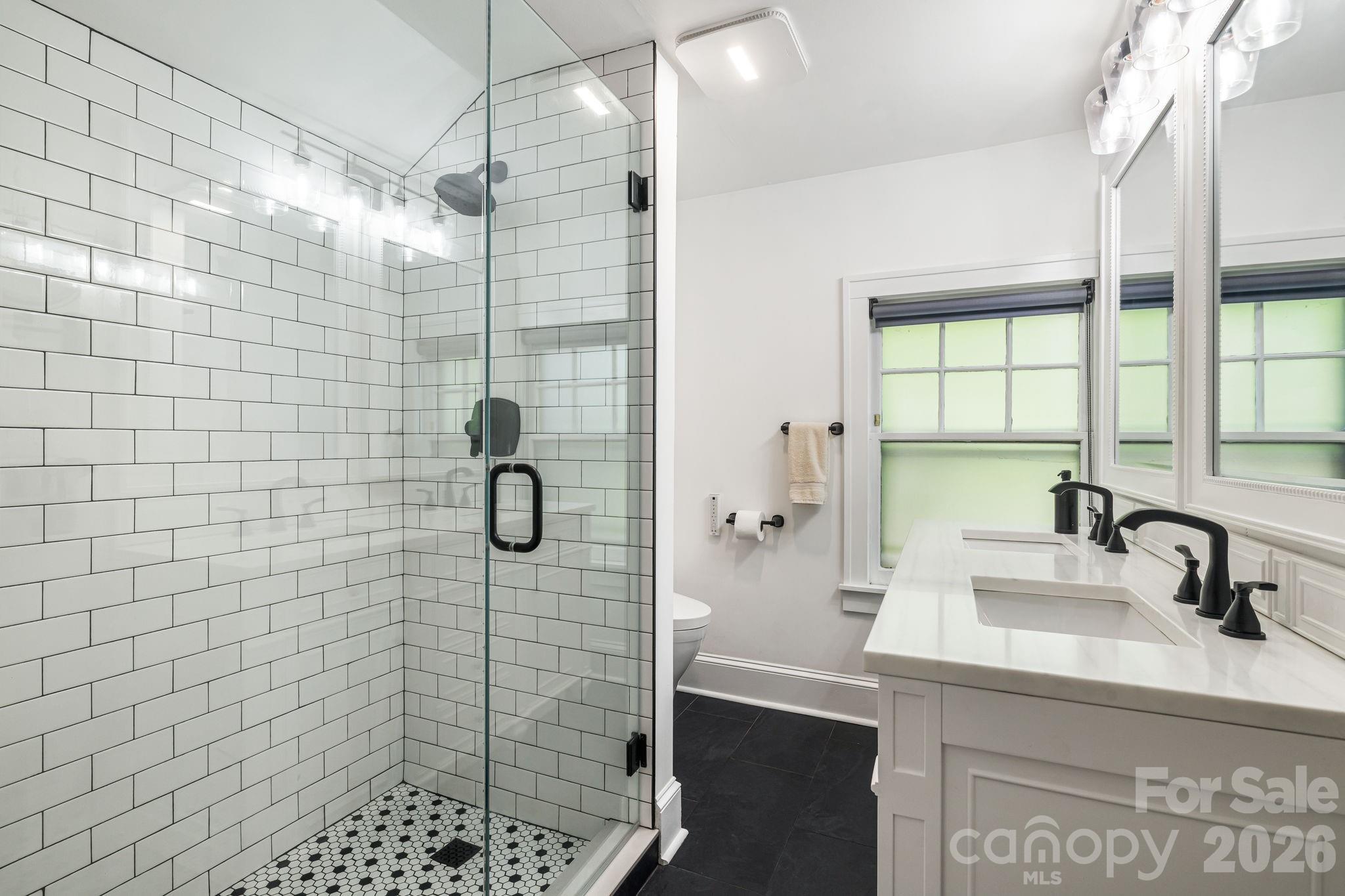 25 Saint Dunstans Circle — Asheville