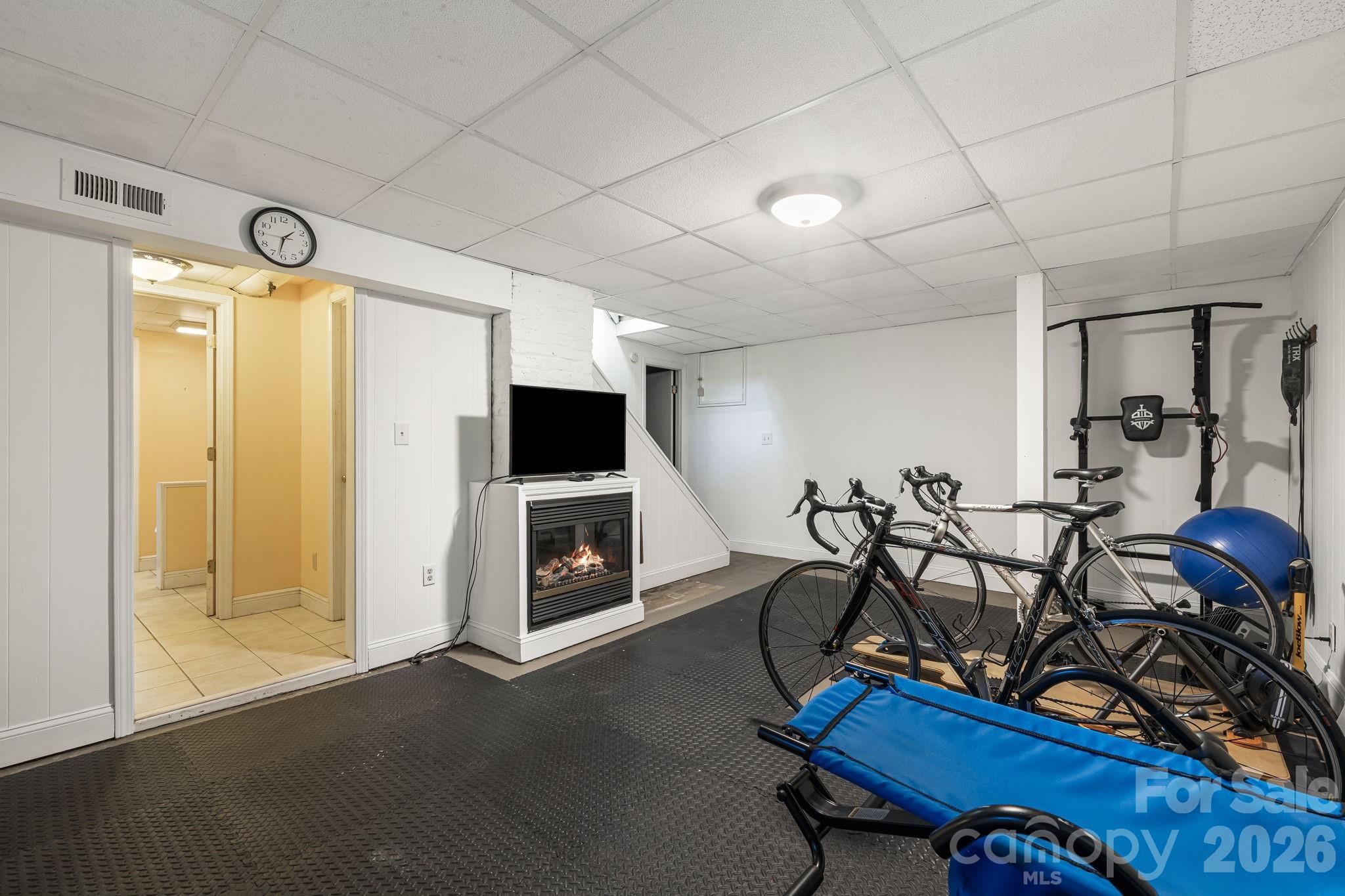 25 Saint Dunstans Circle — Asheville
