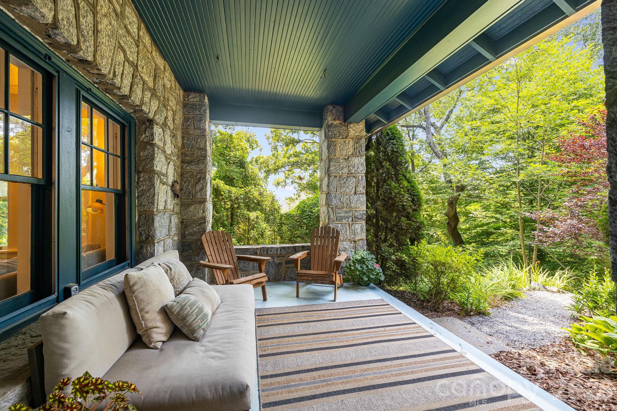 25 Saint Dunstans Circle — Asheville