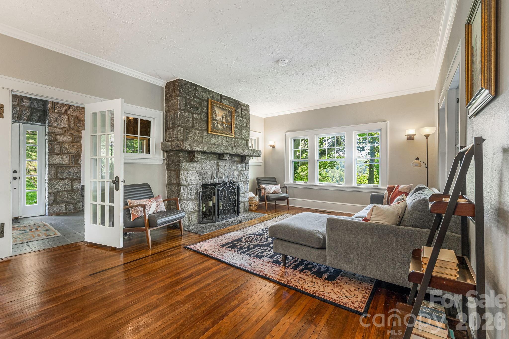25 Saint Dunstans Circle — Asheville
