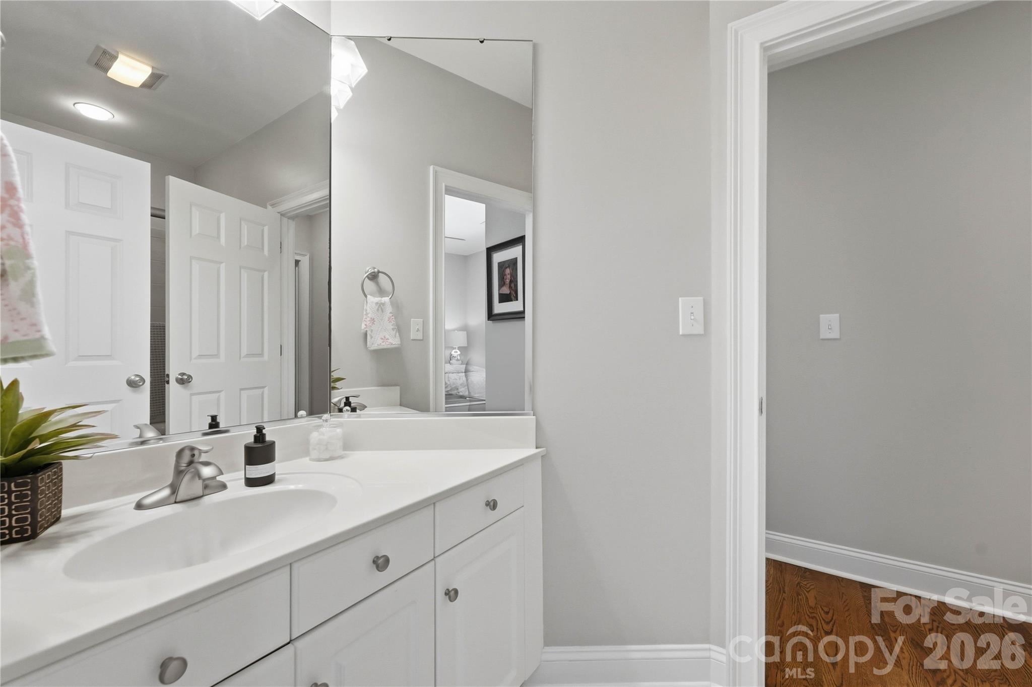 103 White Crest Court — Mooresville