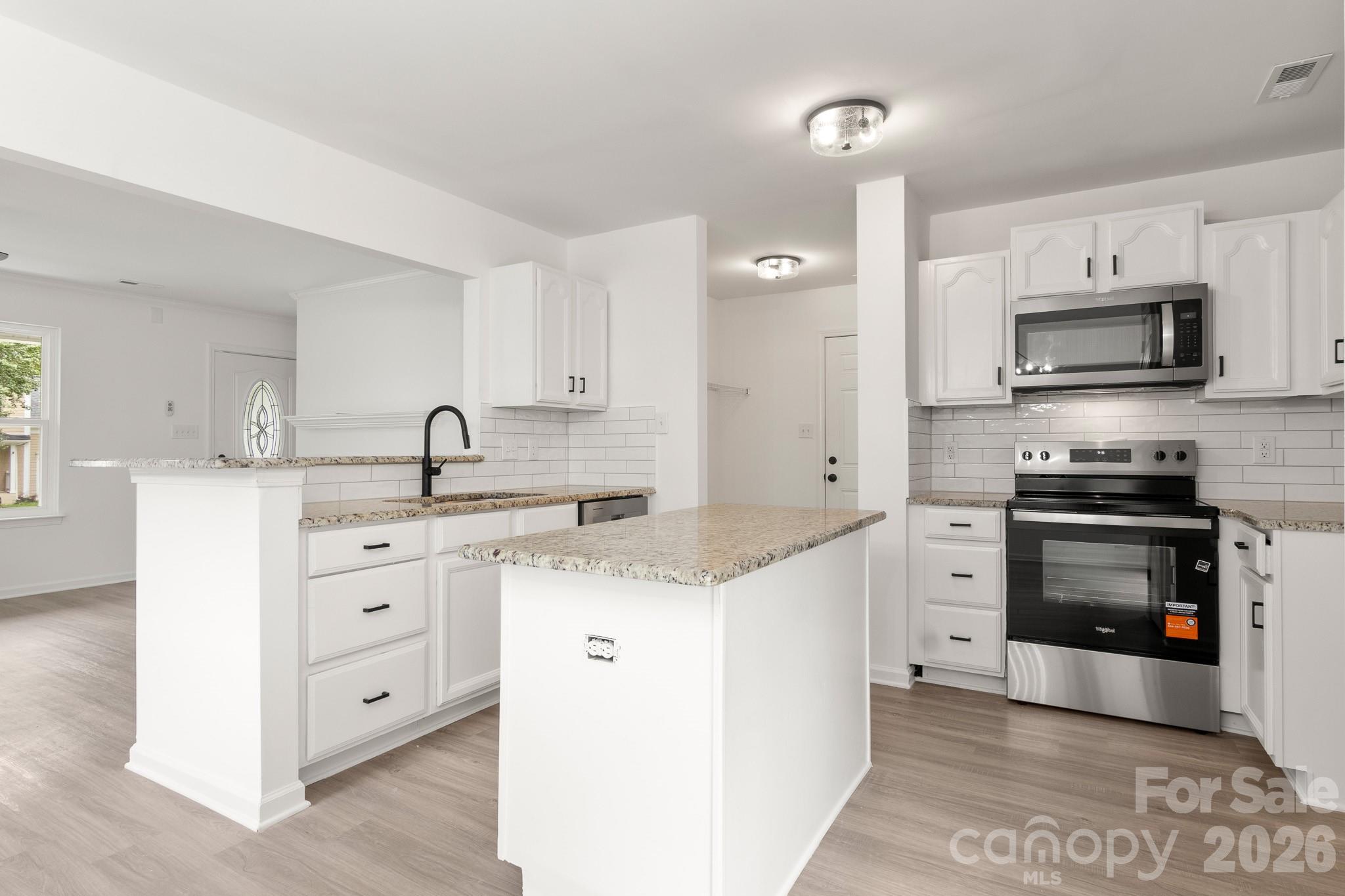 11125 Northwoods Forest Drive — Charlotte