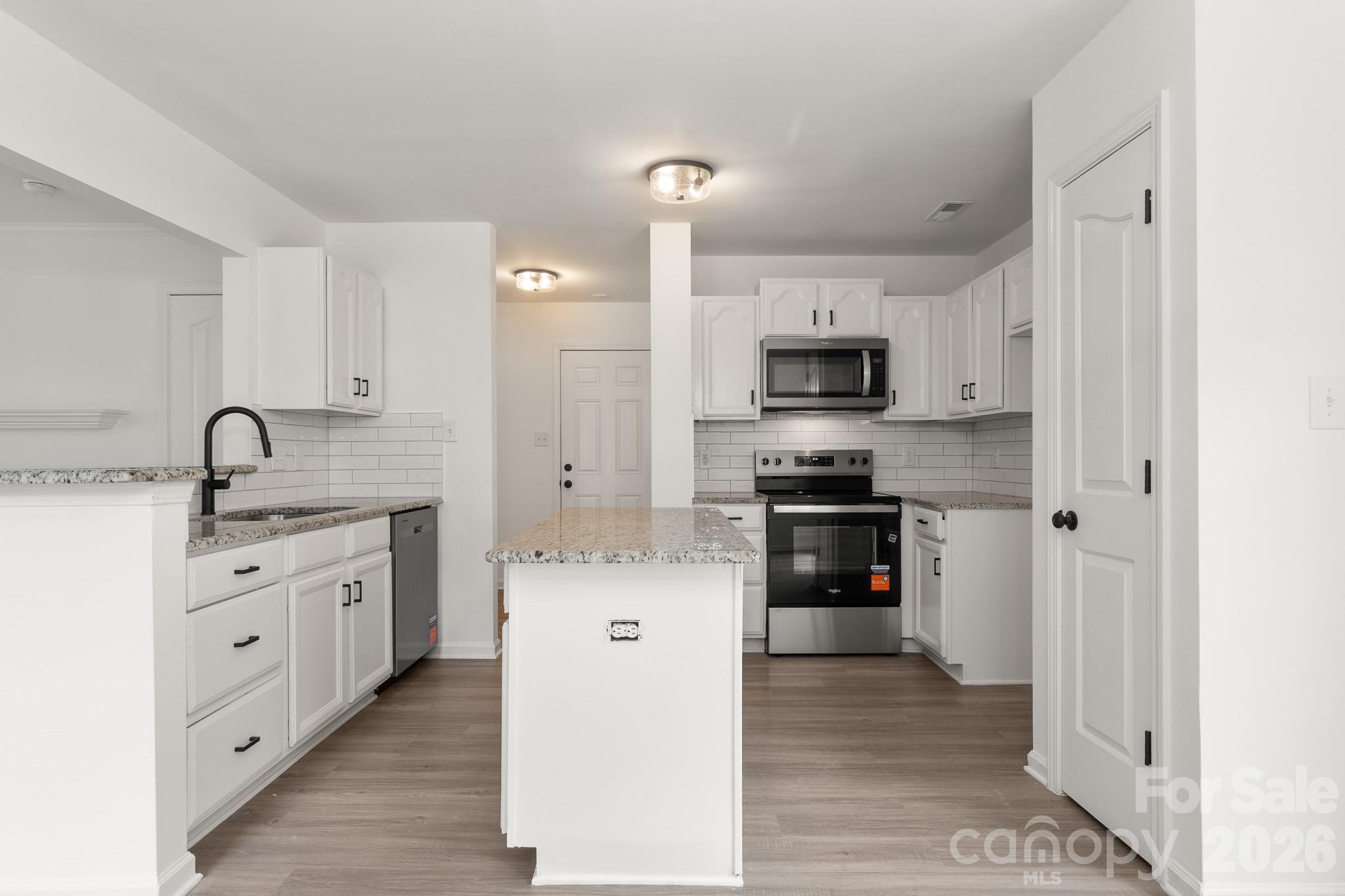 11125 Northwoods Forest Drive — Charlotte