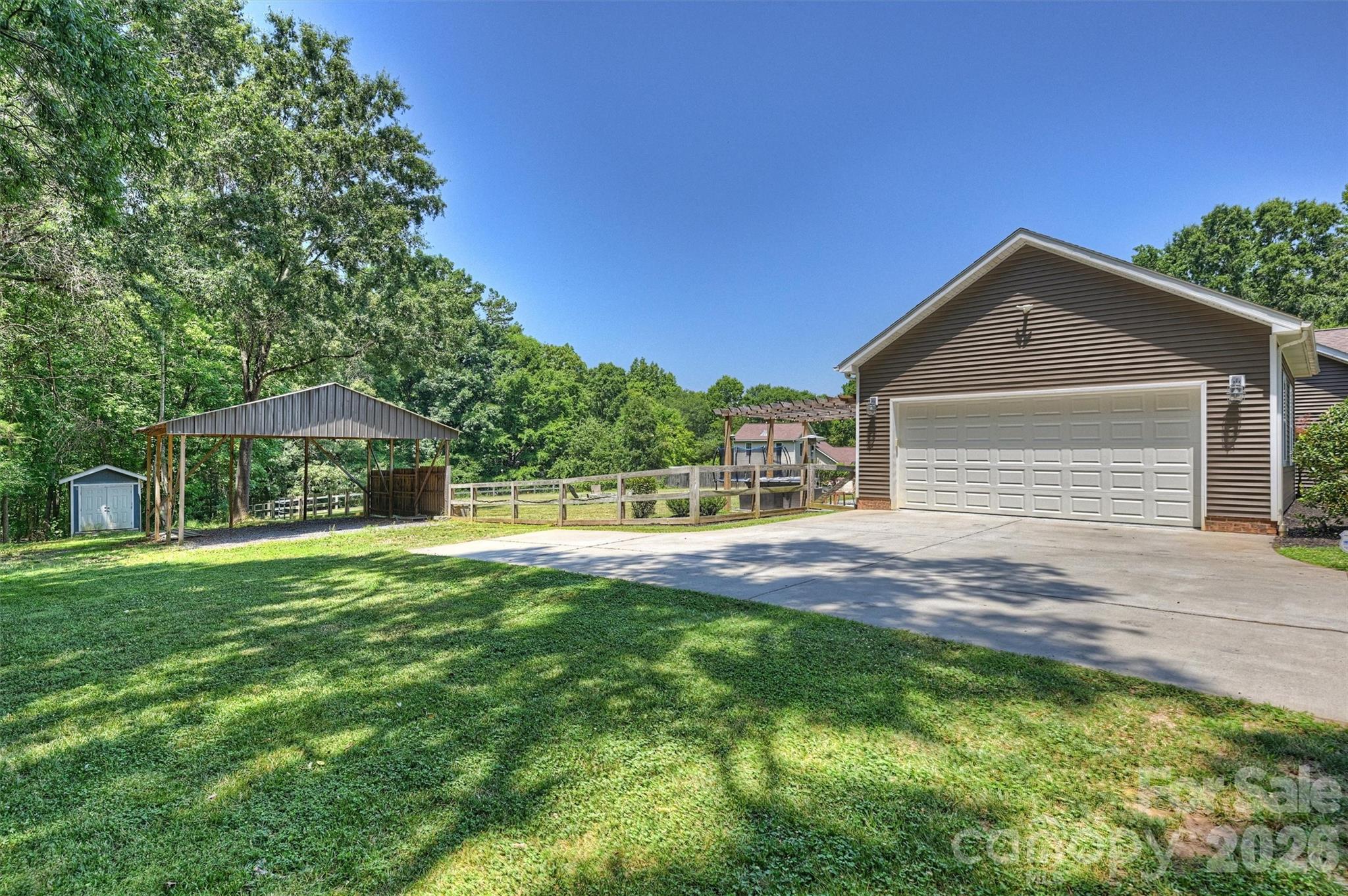 10943 Harrisburg Road — Fort Mill