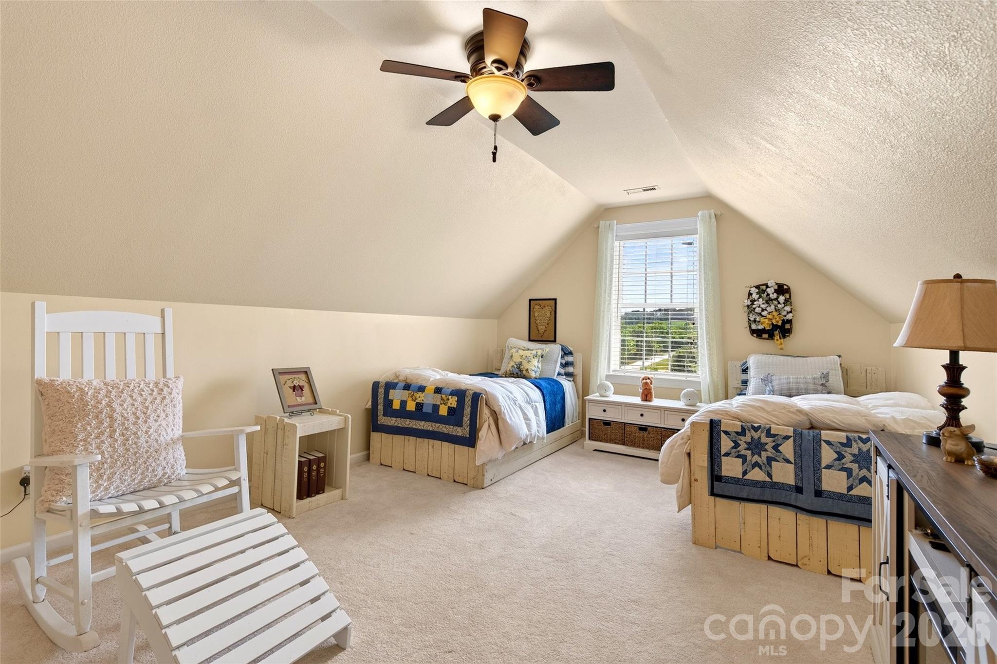 1174 Dale Road — Spruce Pine