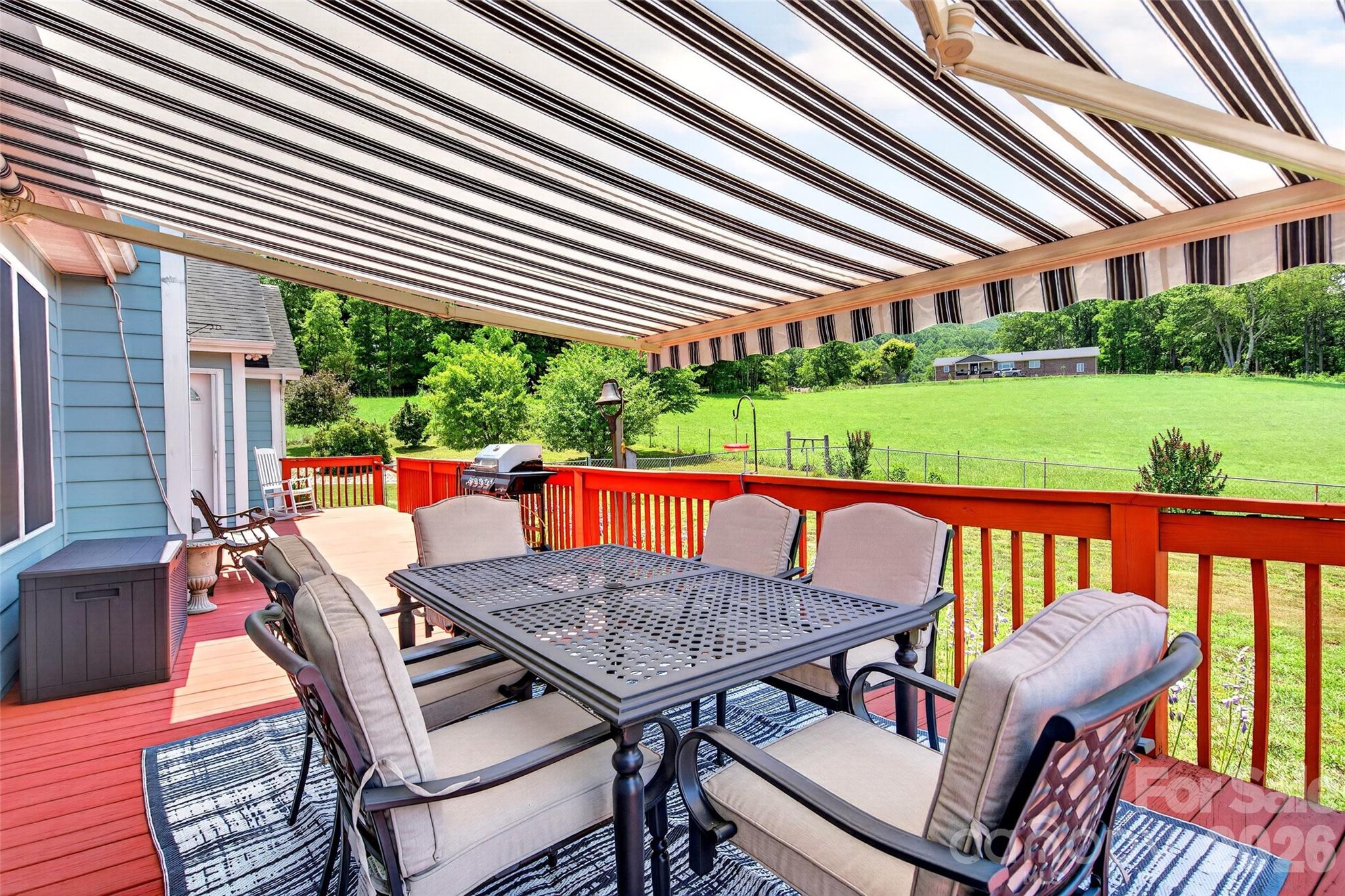 1174 Dale Road — Spruce Pine