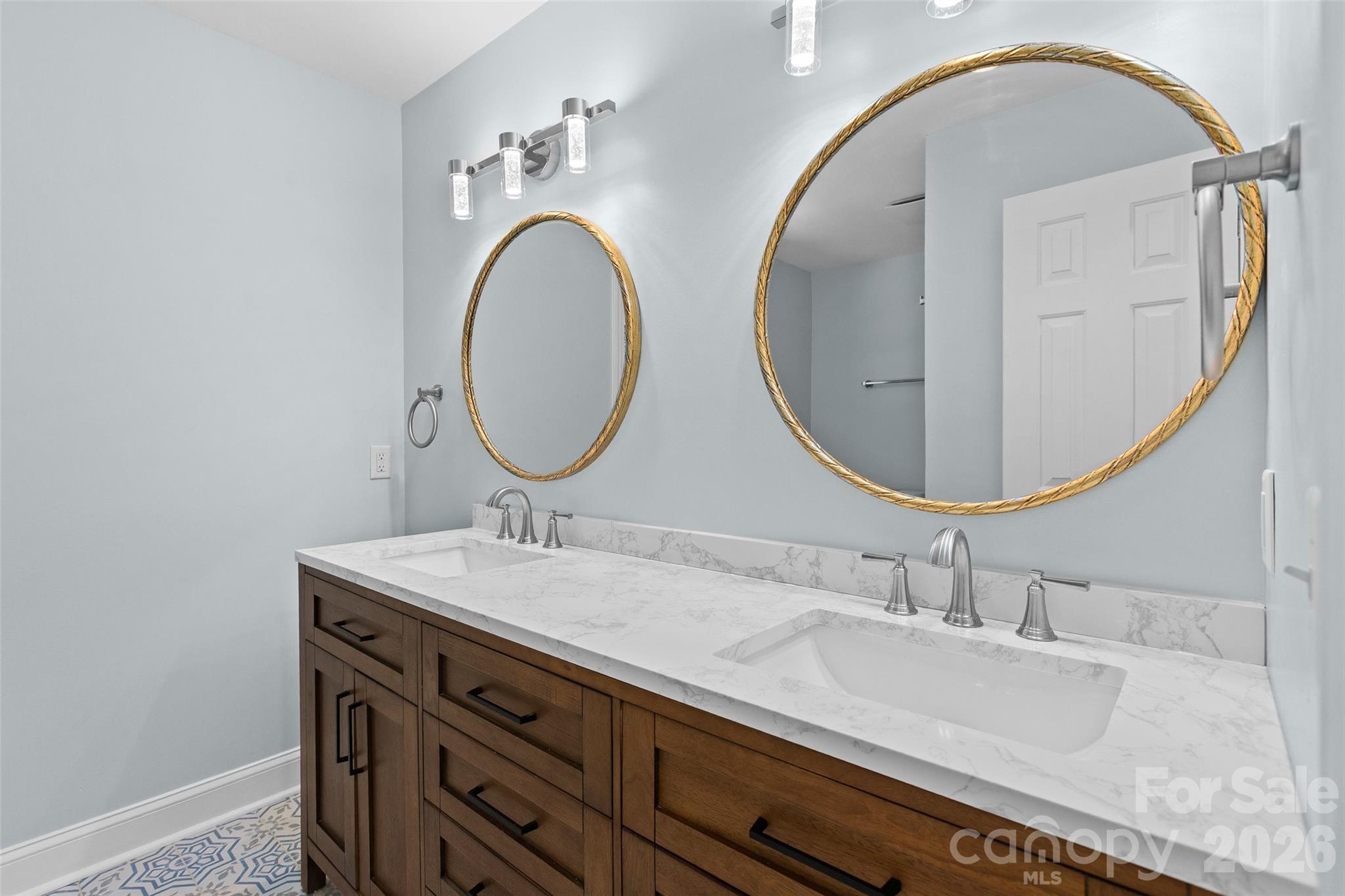 840 Marions Country Lane — Rural Hall