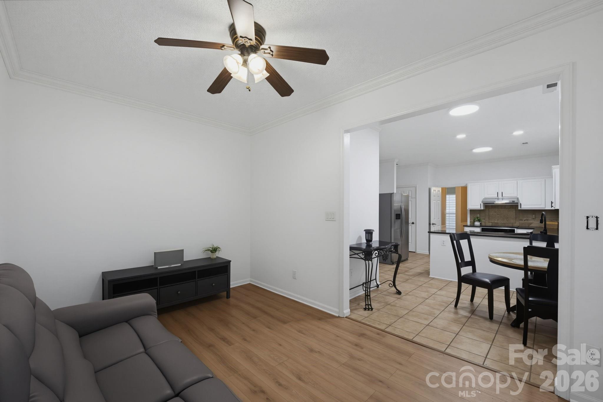 6813 Neuhoff Lane — Charlotte