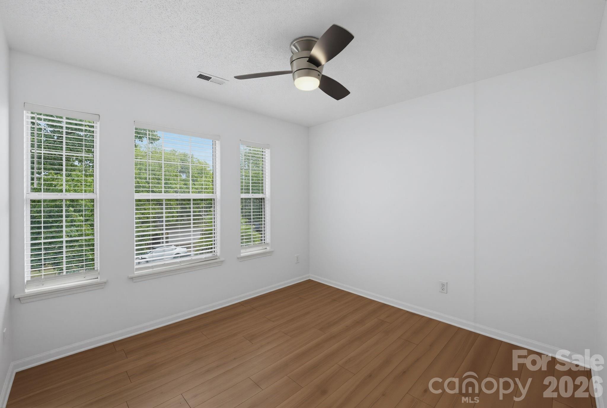 6813 Neuhoff Lane — Charlotte