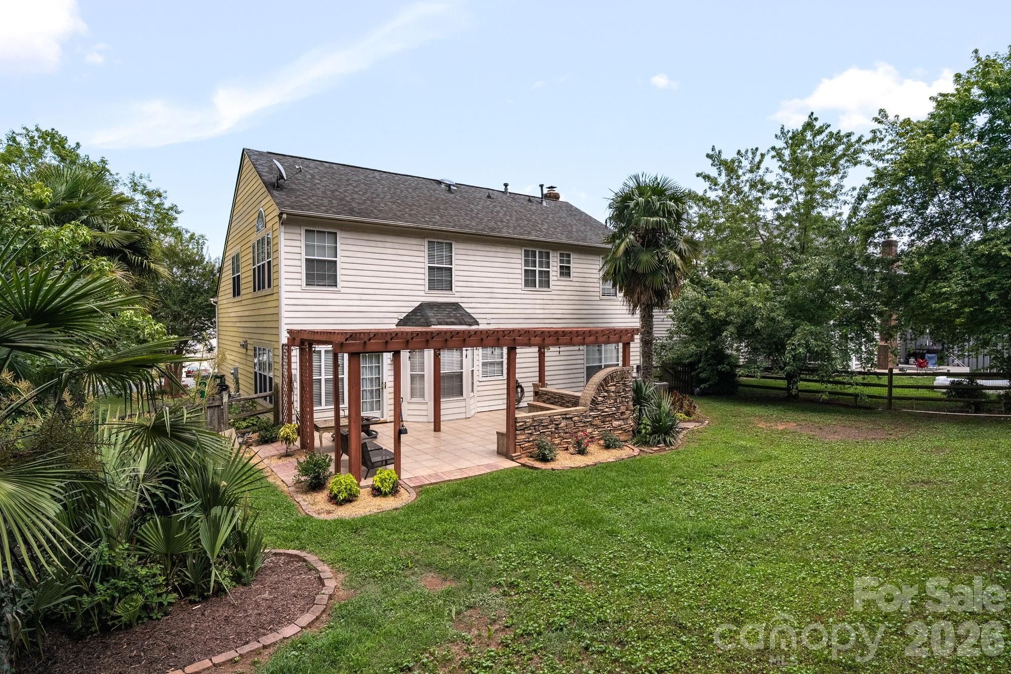 6813 Neuhoff Lane — Charlotte